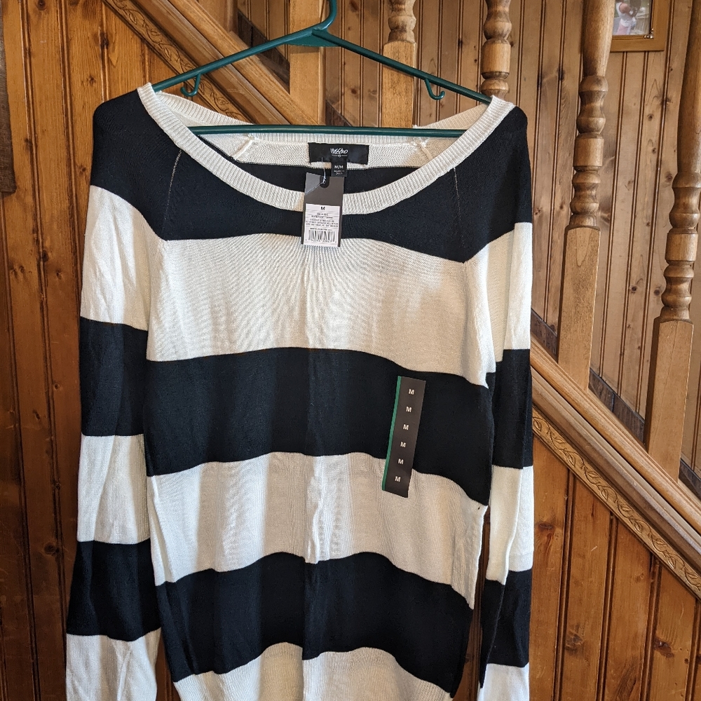 Mossimo sweater